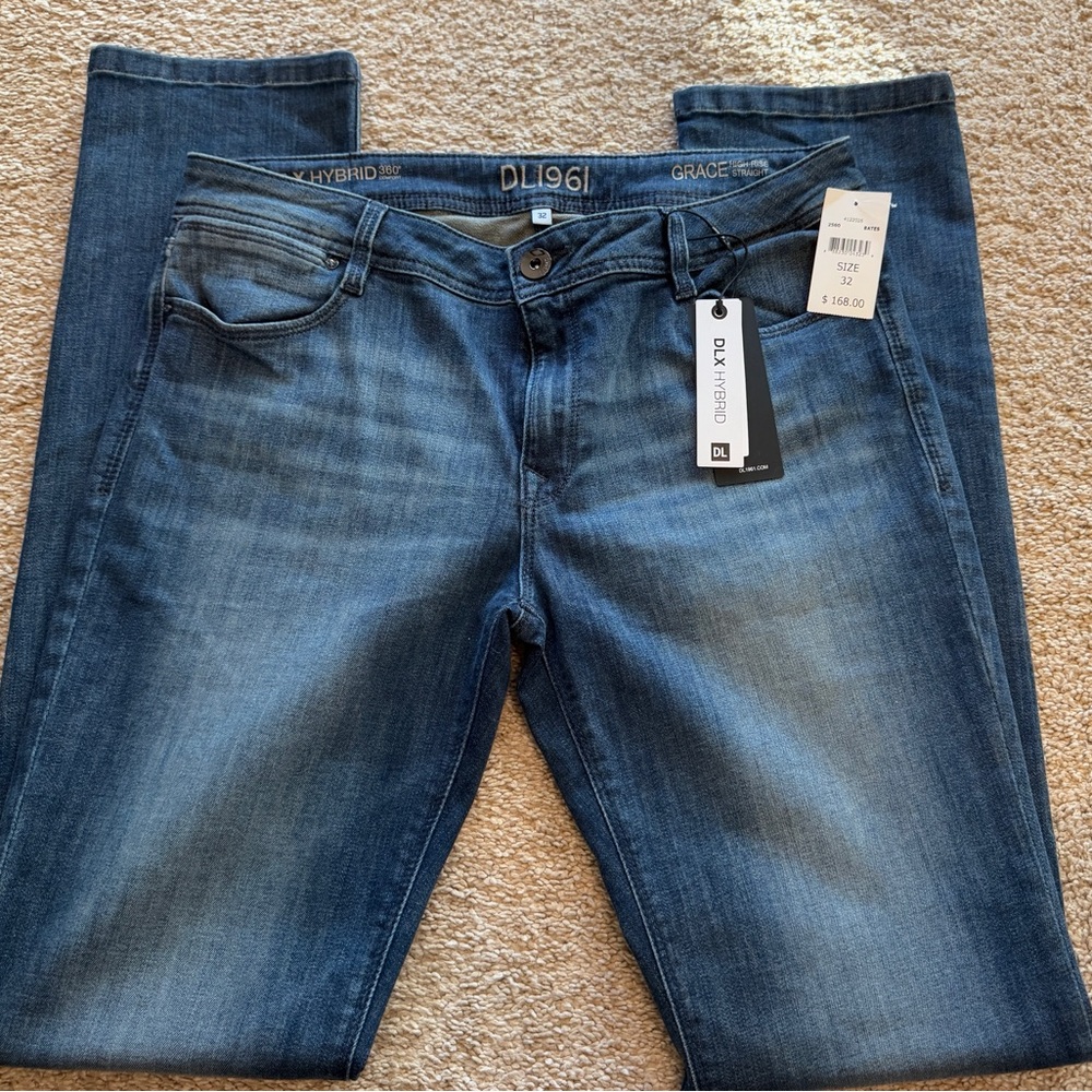 DL1961 Grace Highrise Straight Jeans